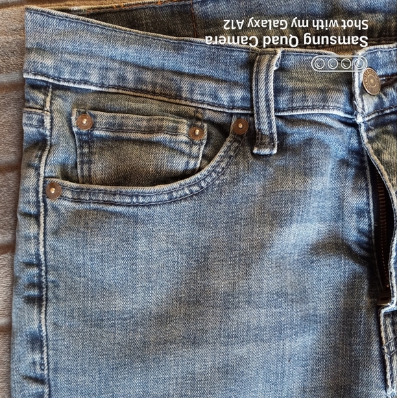 Faded Levi's - Picture 3 of 14